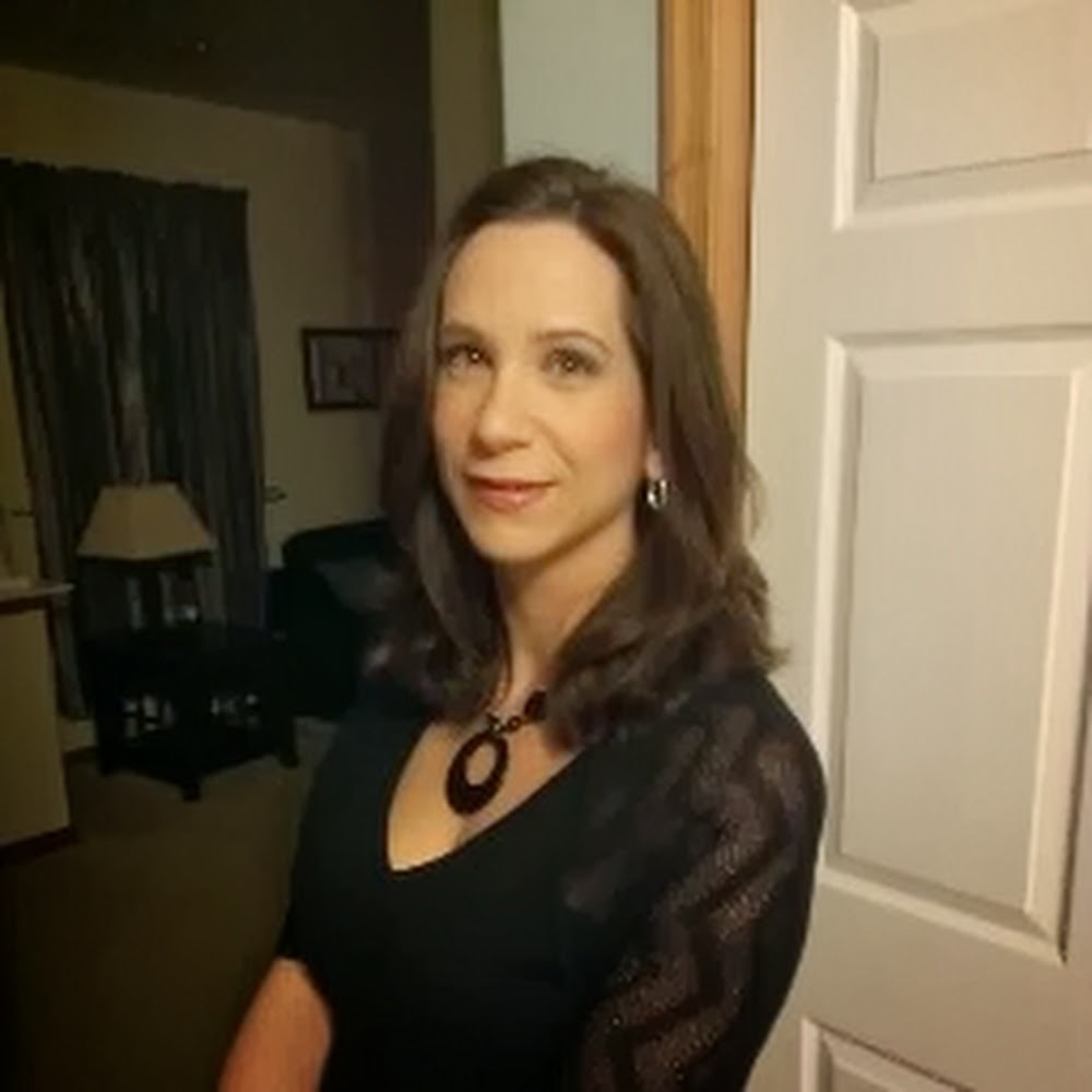 Meet your Posher, Philitsa